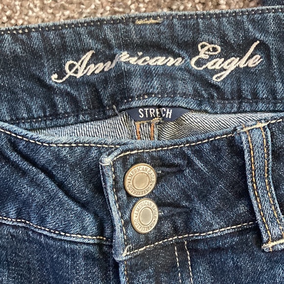 American Eagle blue jeans size 6L. Great condition - Picture 3 of 7